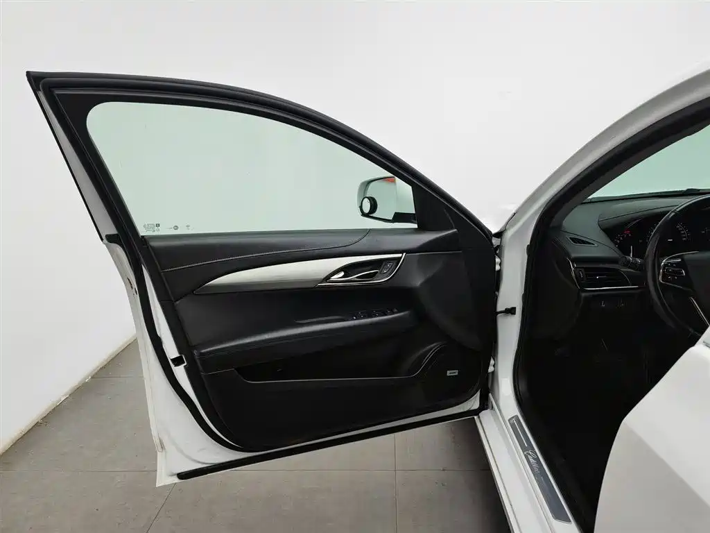 Cadillac ATS-L 2017 28T Technology фото 8