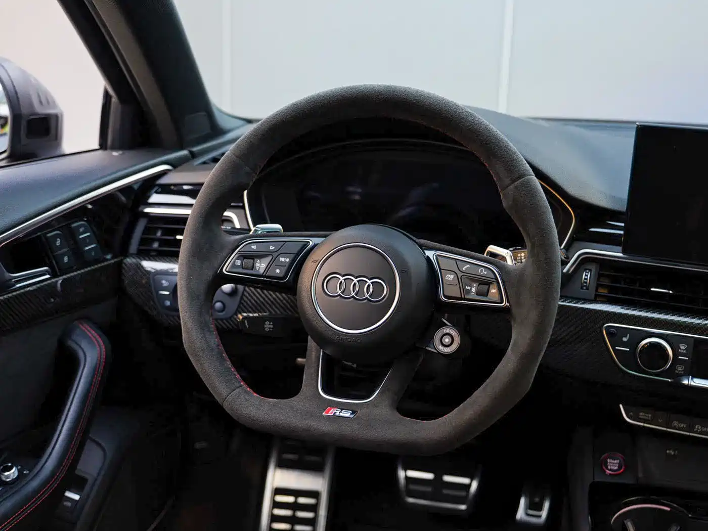 Audi RS 4 2021 RS4 Avant Obsidian Edition фото 13
