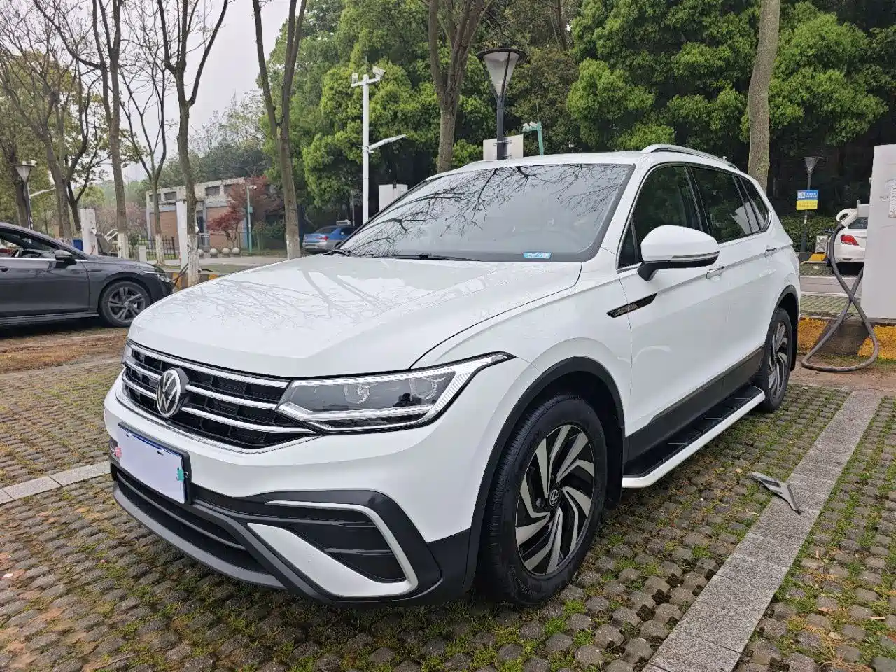 Volkswagen Tiguan L 2019 Facelift 330TSI Auto 2WD Panorama Comfort China VI фото 3