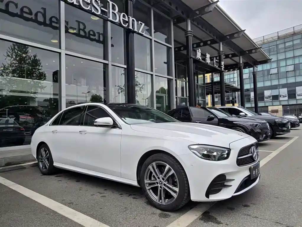 Mercedes-Benz E-Class 2021 E 260 L Sport фото 3