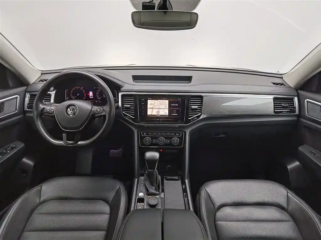 Volkswagen Teramont 2020 380TSI 4WD Luxury Edition China VI фото 5