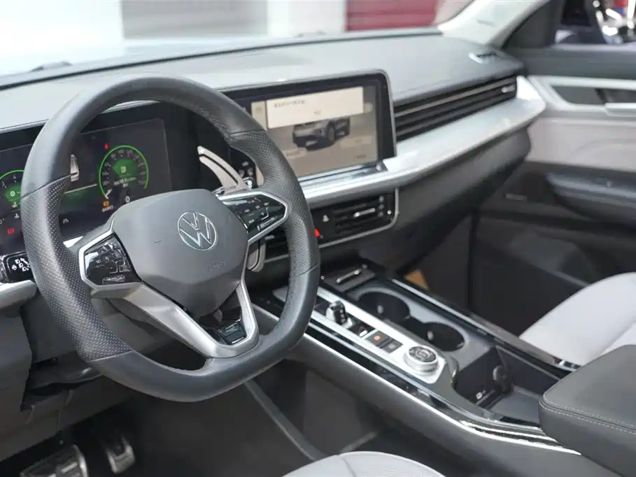 Volkswagen Talagon 2023 380TSI 4WD R-Line Touring Edition фото 13