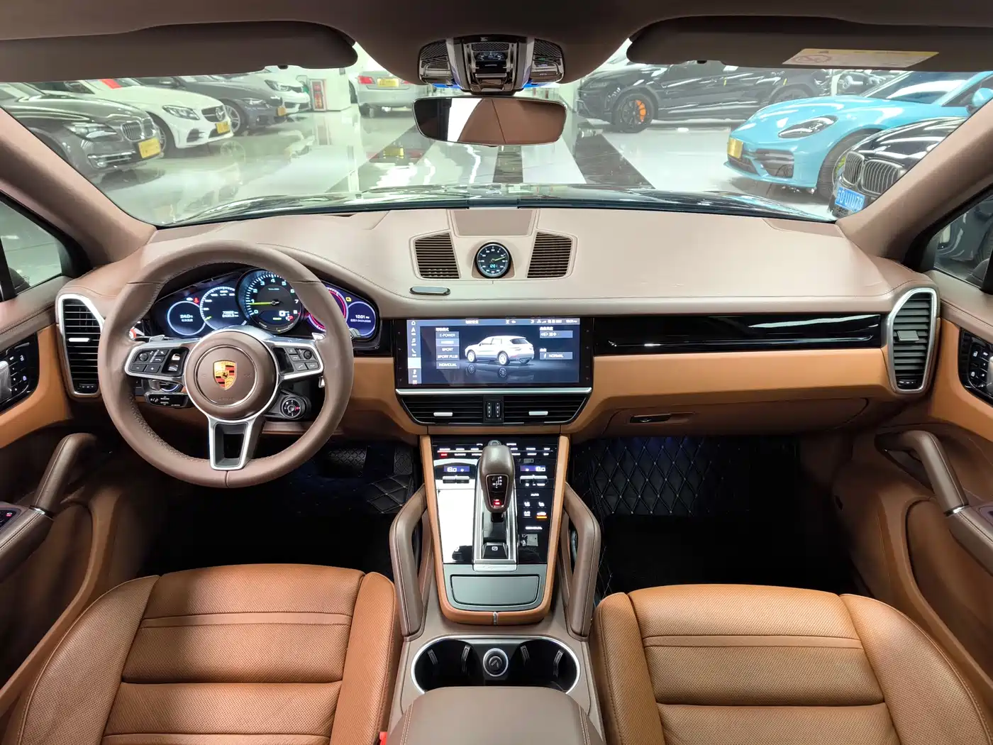 Porsche Cayenne New Energy 2021 Cayenne E-Hybrid 2.0T фото 19