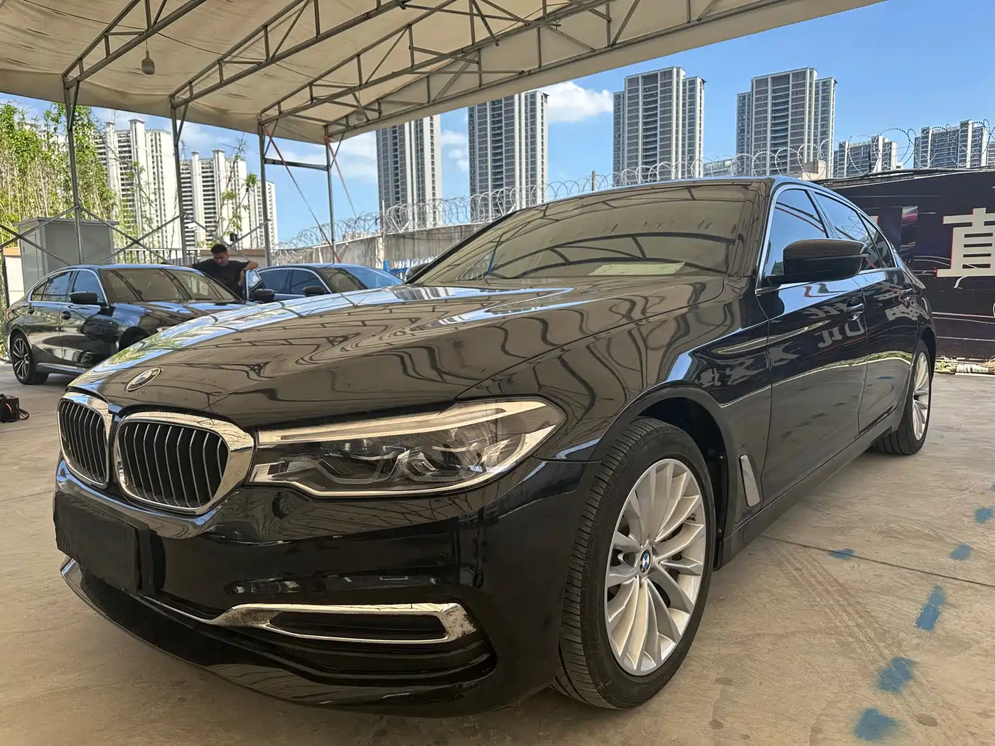 BMW 5 Series 2020 530Li Leading Luxury Package
