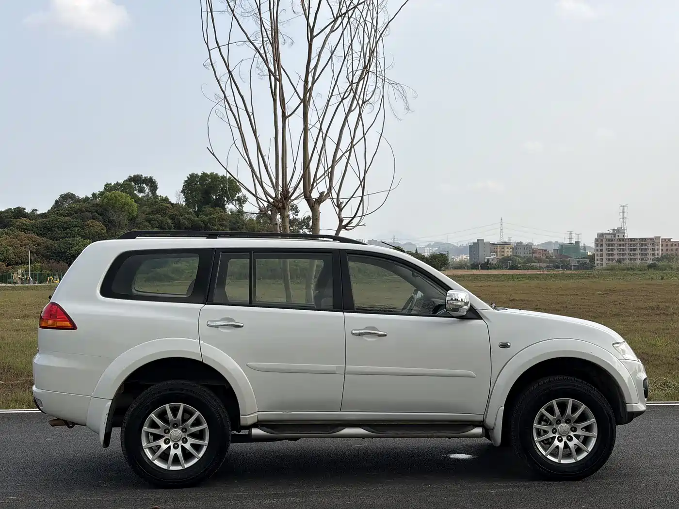Mitsubishi Pajero Sport 2013 3.0L AWD Executive фото 11