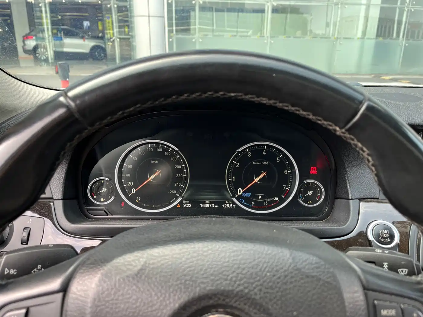 BMW 5 Series 2017 525Li Leading Edition фото 8