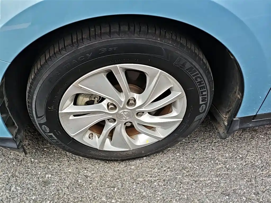 Buick Velite 6 2020 Plug-in Hybrid Connected Fashion Edition фото 23