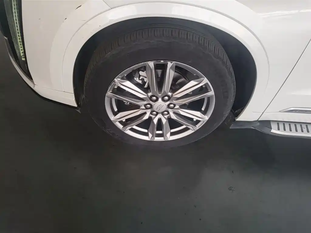 Cadillac XT6 2022 2.0T 7-Seater 2WD Luxury Edition фото 23