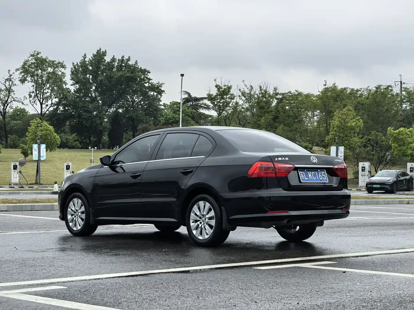 Volkswagen Lavida 2013 1.6L Manual Comfort Edition фото 5