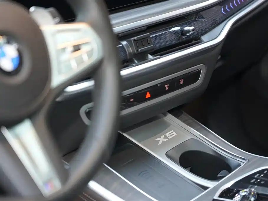 BMW X5 2023 xDrive 40Li M Sport Black Night Package фото 23