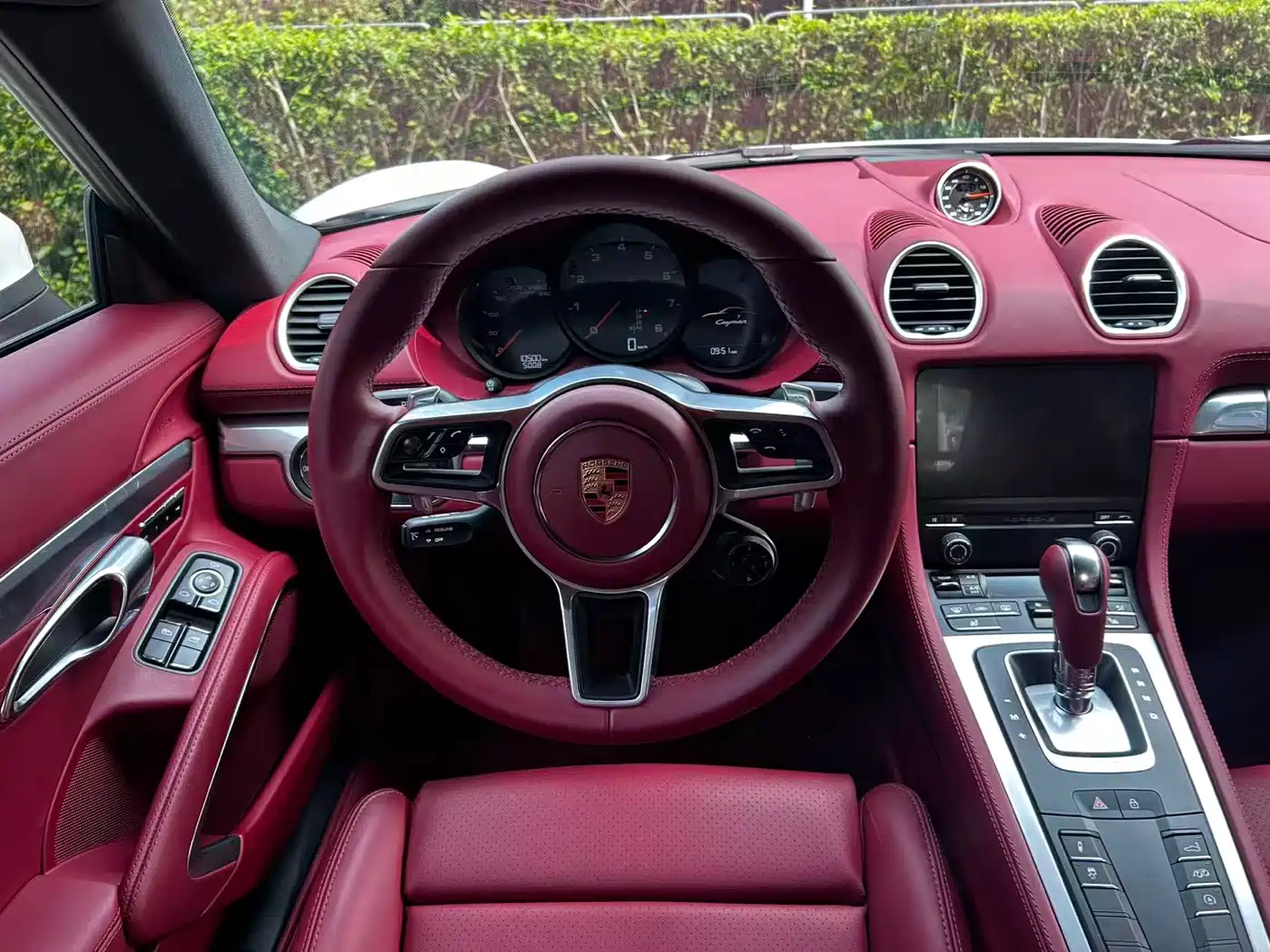 PORSCHE 718