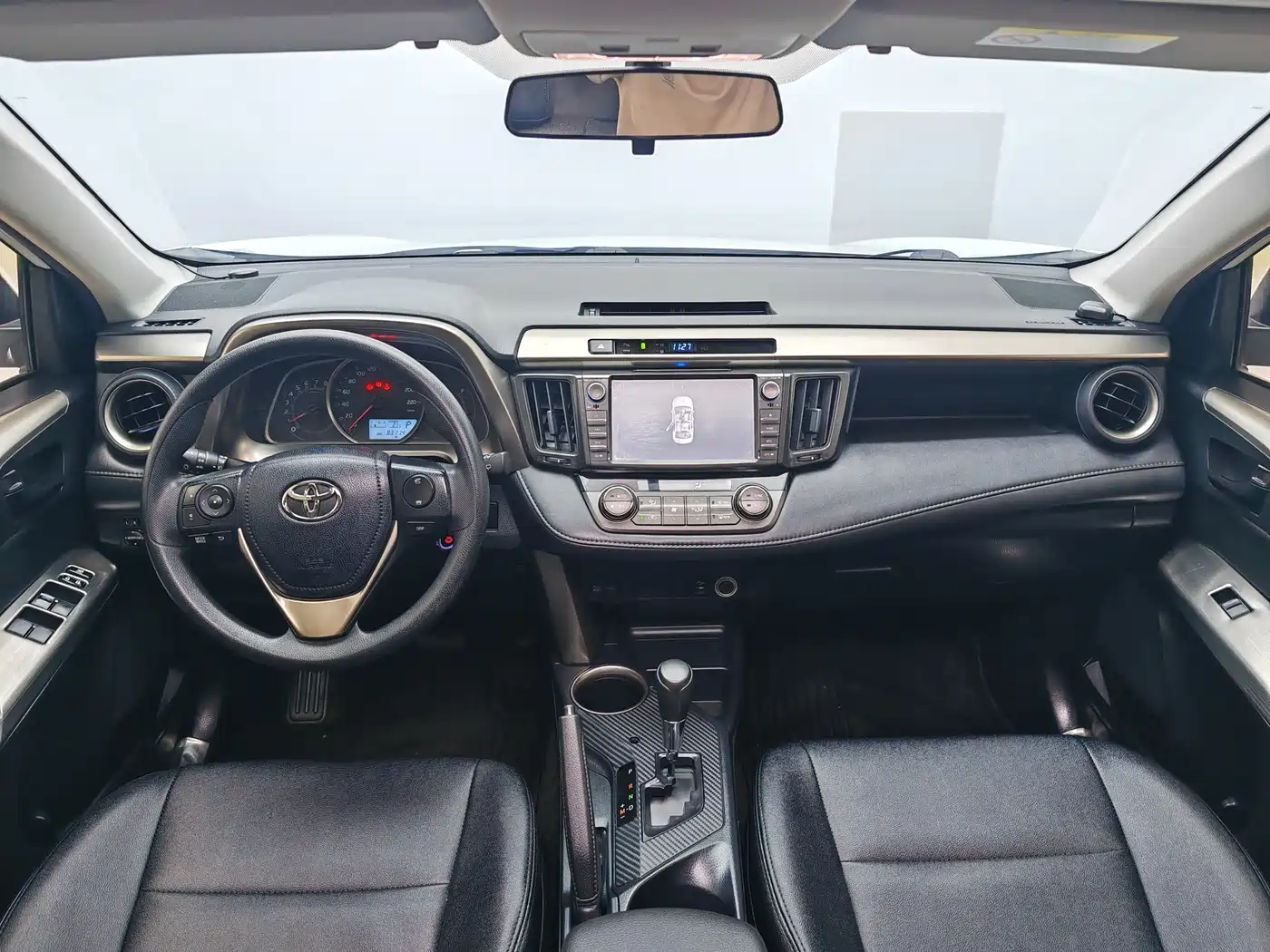 Toyota RAV4 Rongfang 2015 2.0L CVT 2WD Trend Edition фото 15