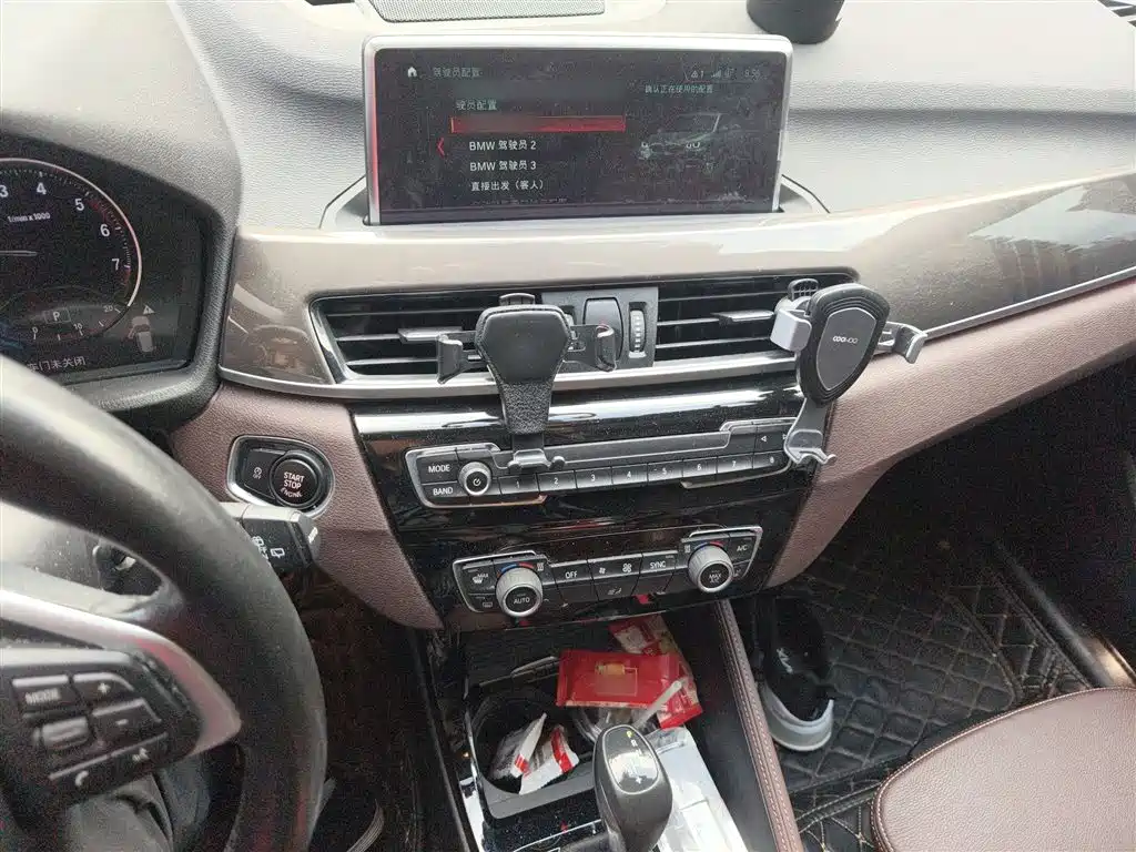 BMW X1 2019 xDrive20Li Premium Model фото 6
