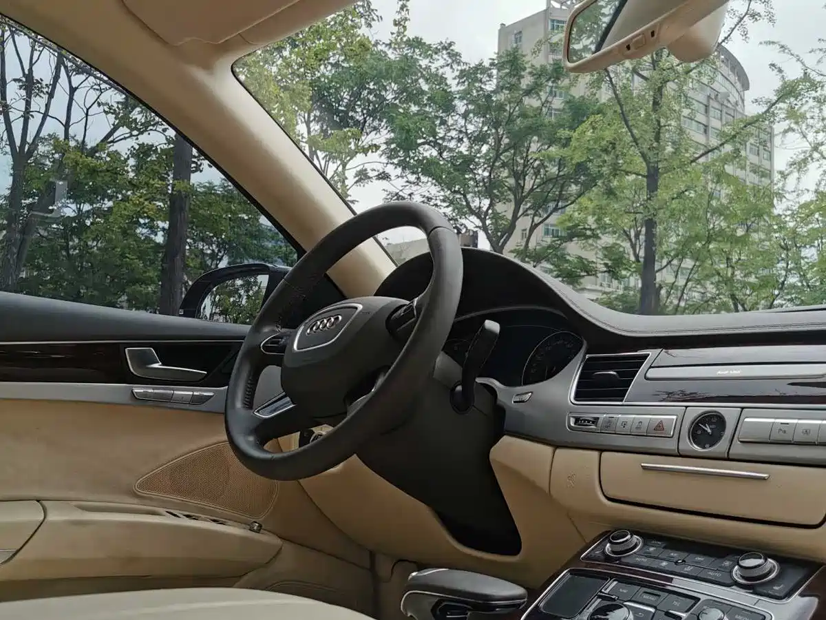 Audi A8 2014 2013 A8L 45 TFSI quattro Luxury