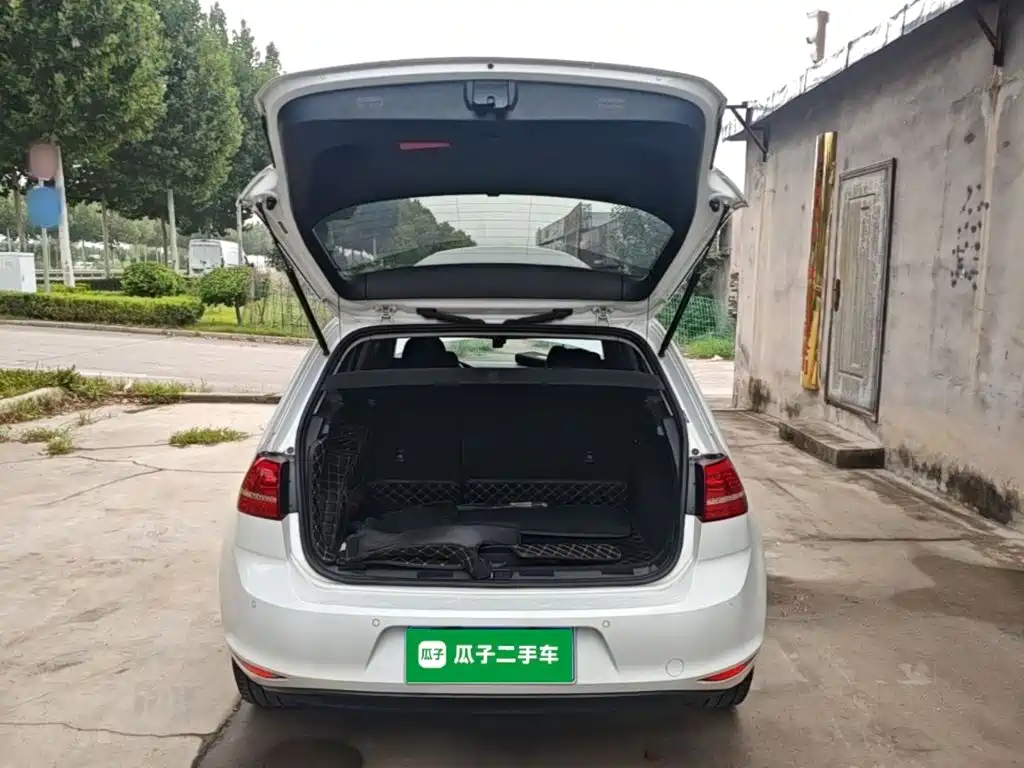 Photo 19 - Volkswagen Golf