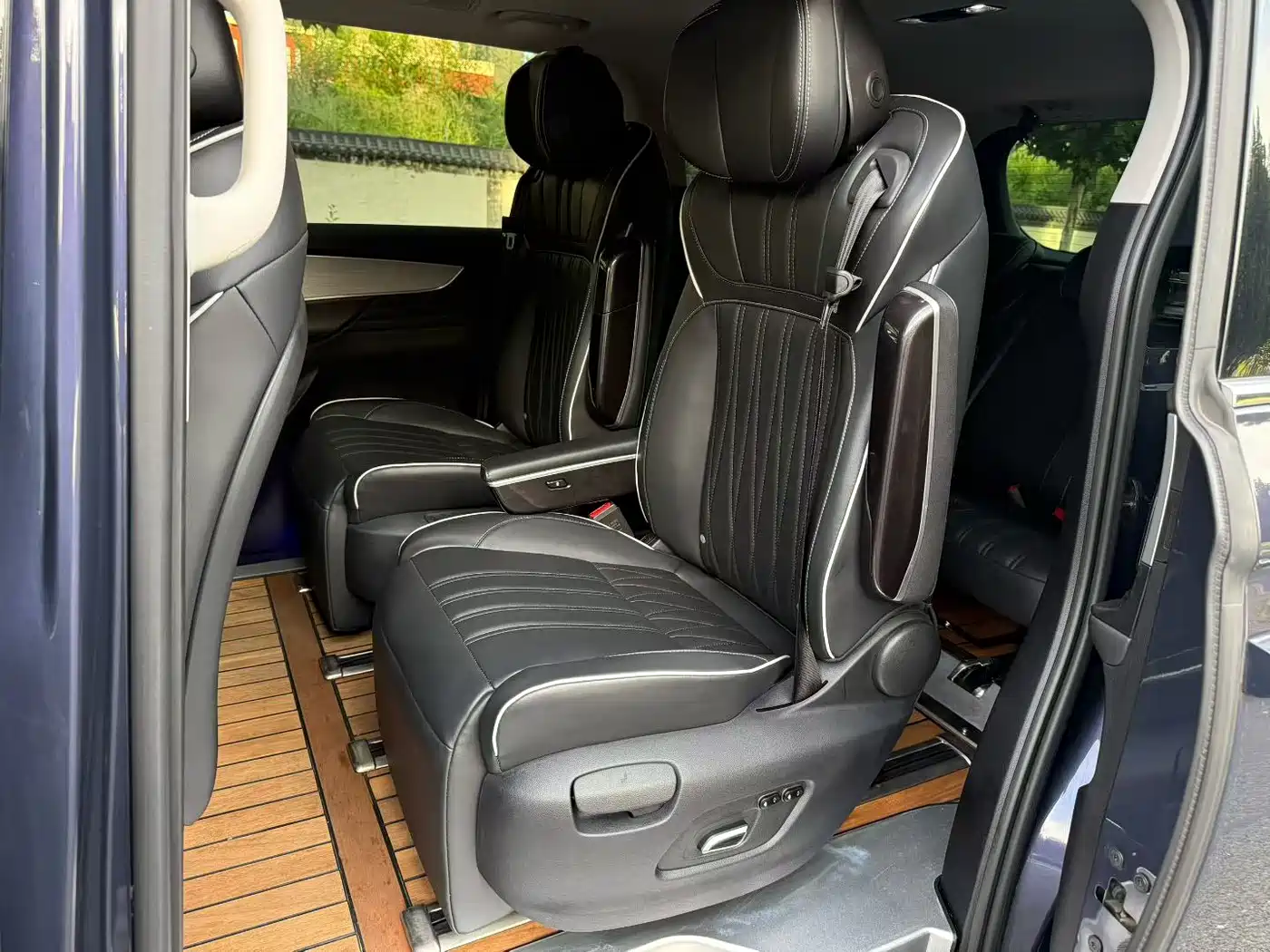 Roewe iMAX8 2023 2021 400TGI Flagship