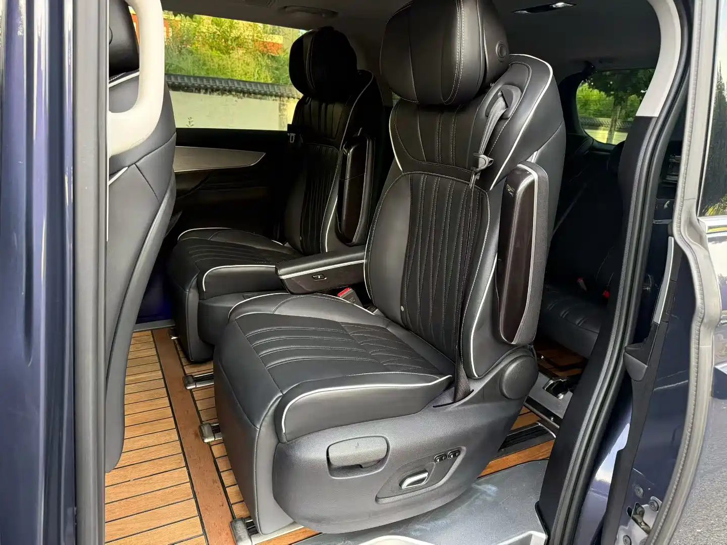 Фото 6 - Roewe iMAX8