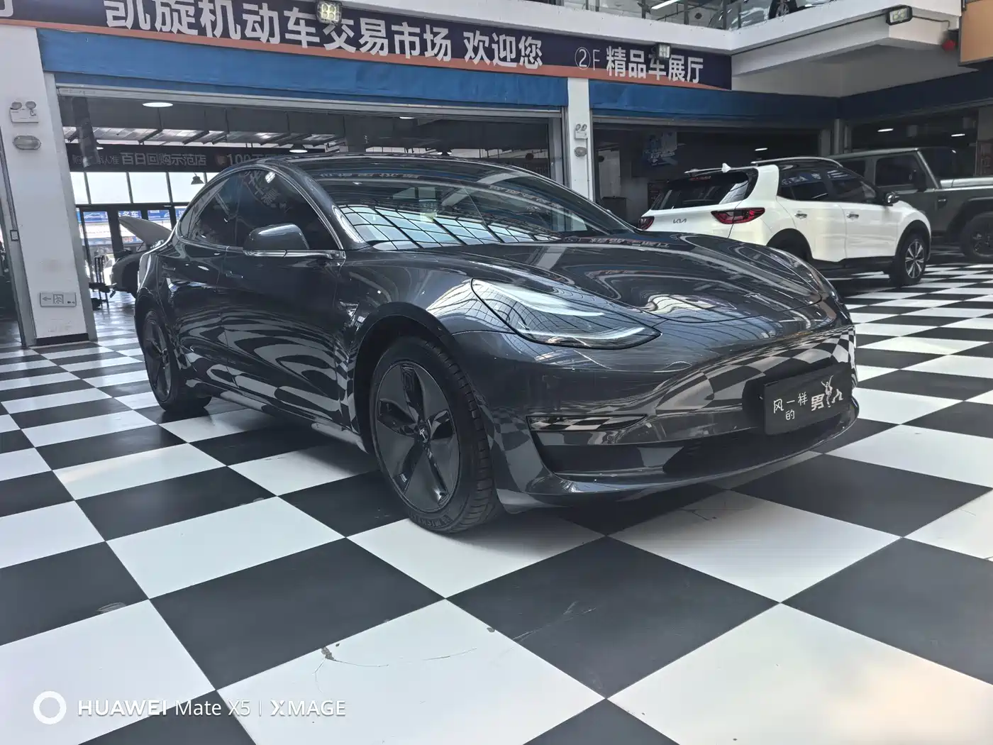 Tesla Model 3 (Import) 2019 2019 Long Range All-Wheel Drive Edition
