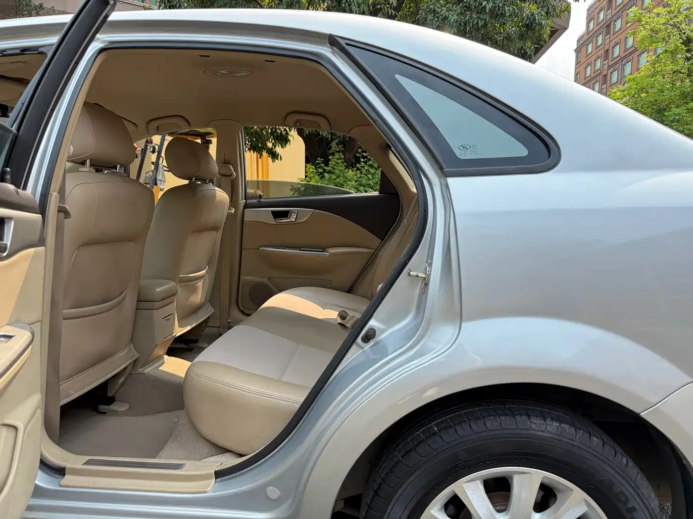 Buick Excelle 2011 1.6LX-AT фото 7