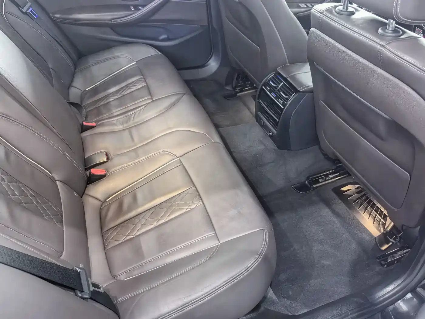 BMW 5 Series New Energy 2019 530Le Luxury Package фото 18