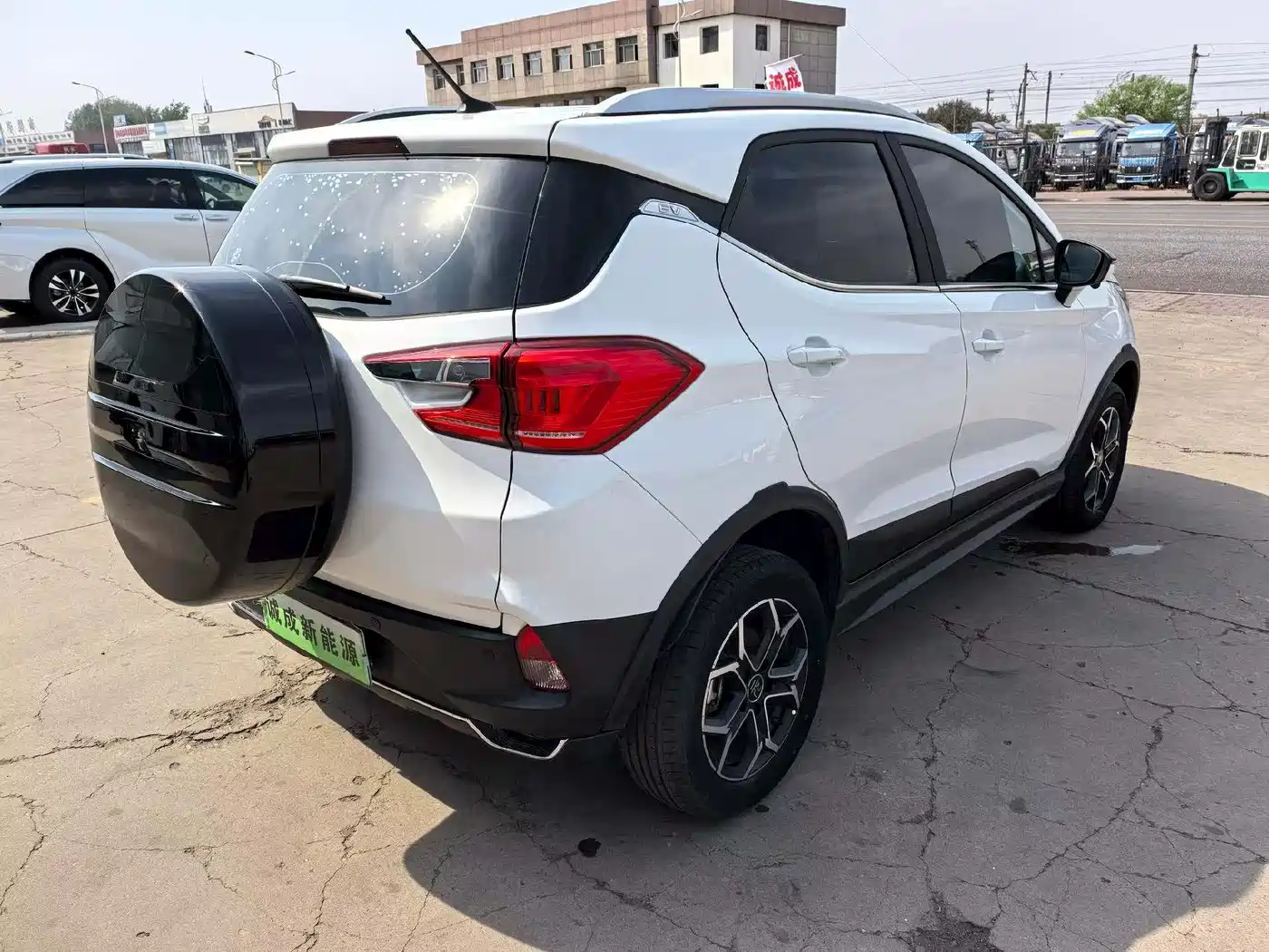 BYD Yuan Pro 2023 401KM Luxury фото 4