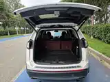 Фото 10 - Ford Edge
