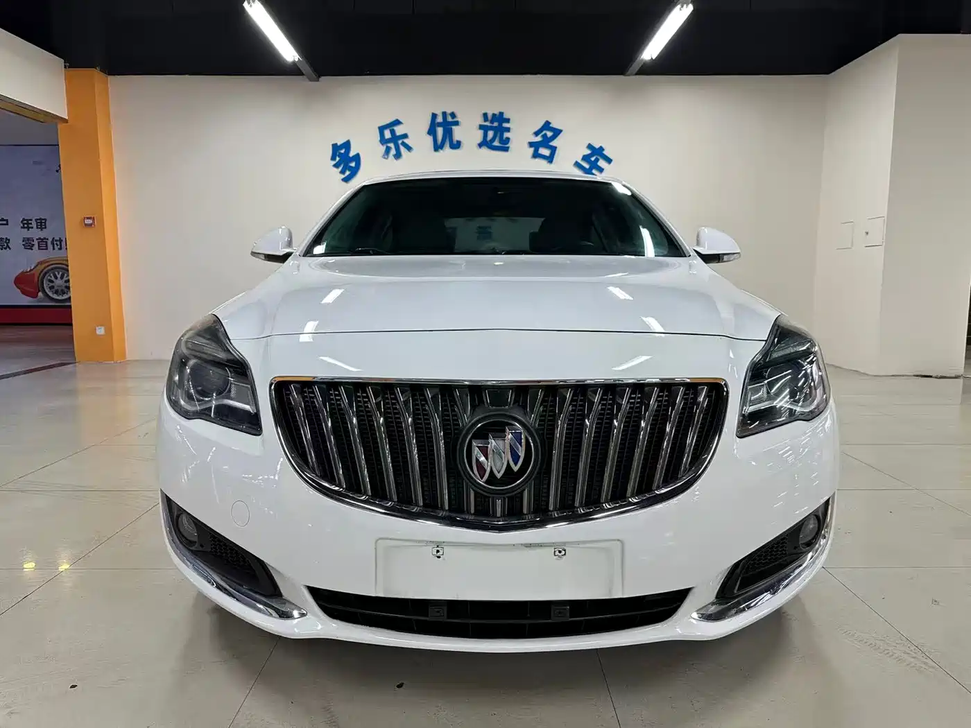 Buick Regal 2015 2.0L Leading Fashion Model фото 2