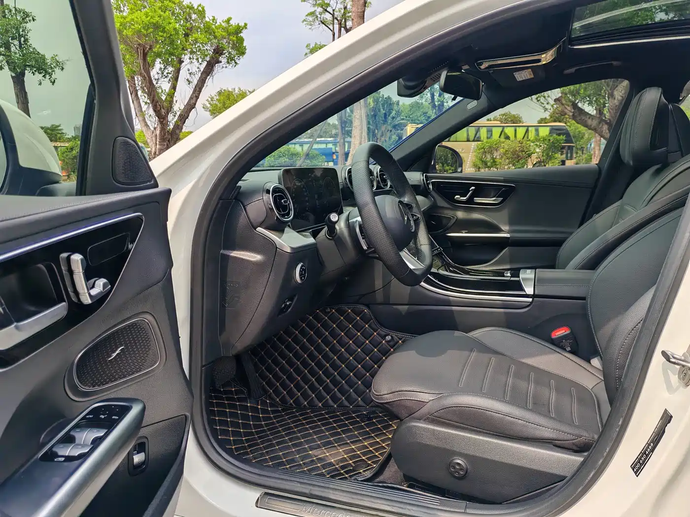 Mercedes-Benz C-Class 2024 C 200 L Sport Edition фото 7
