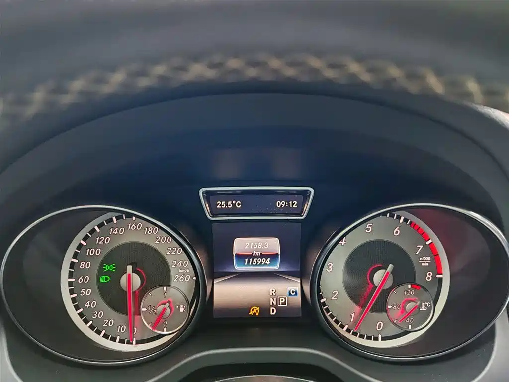 Mercedes-Benz GLA 2017 GLA 200 Dynamic фото 13