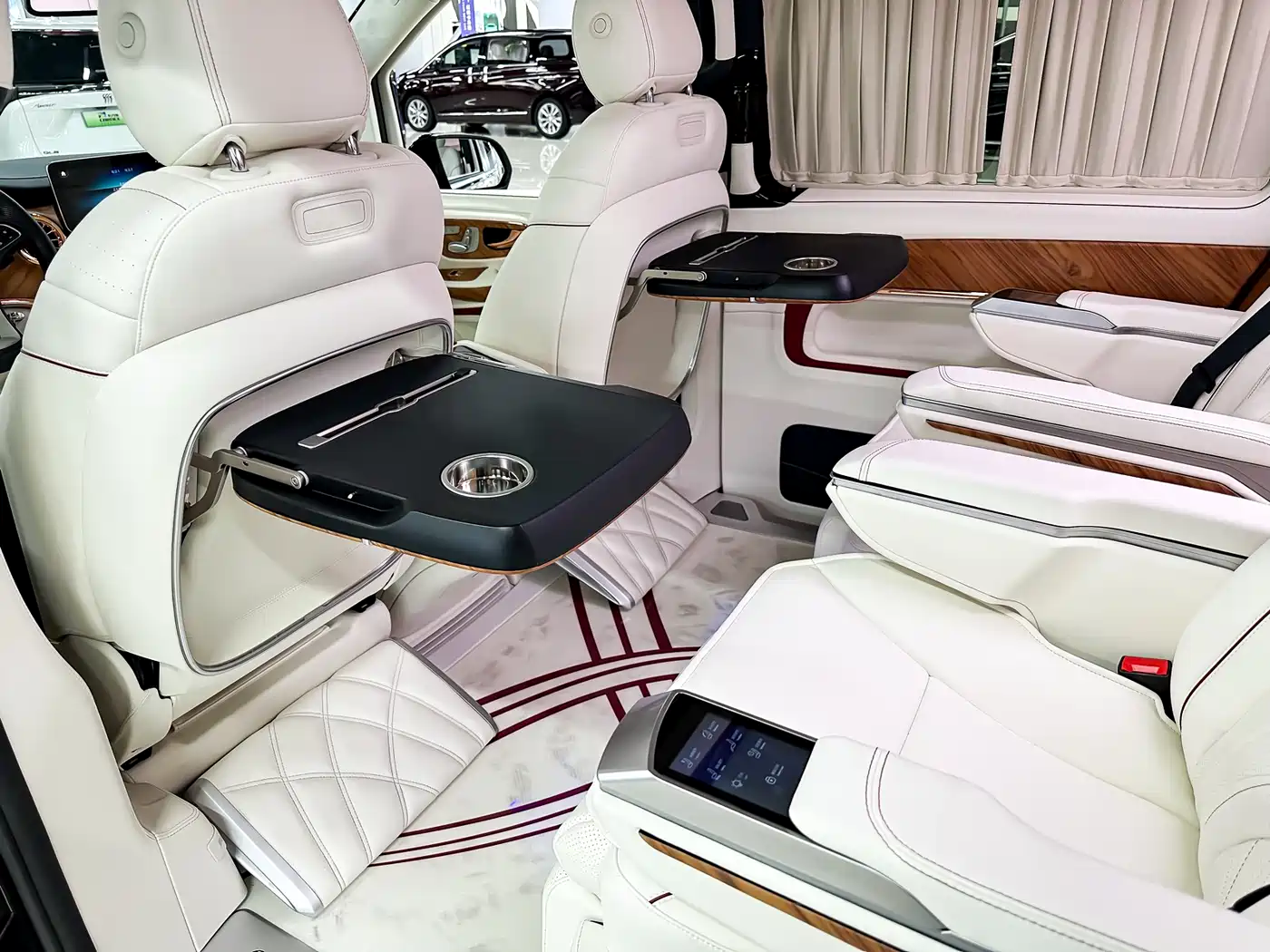 Mercedes-Benz V-Class 2022 V 260 L Long Wheelbase Luxury Edition фото 14