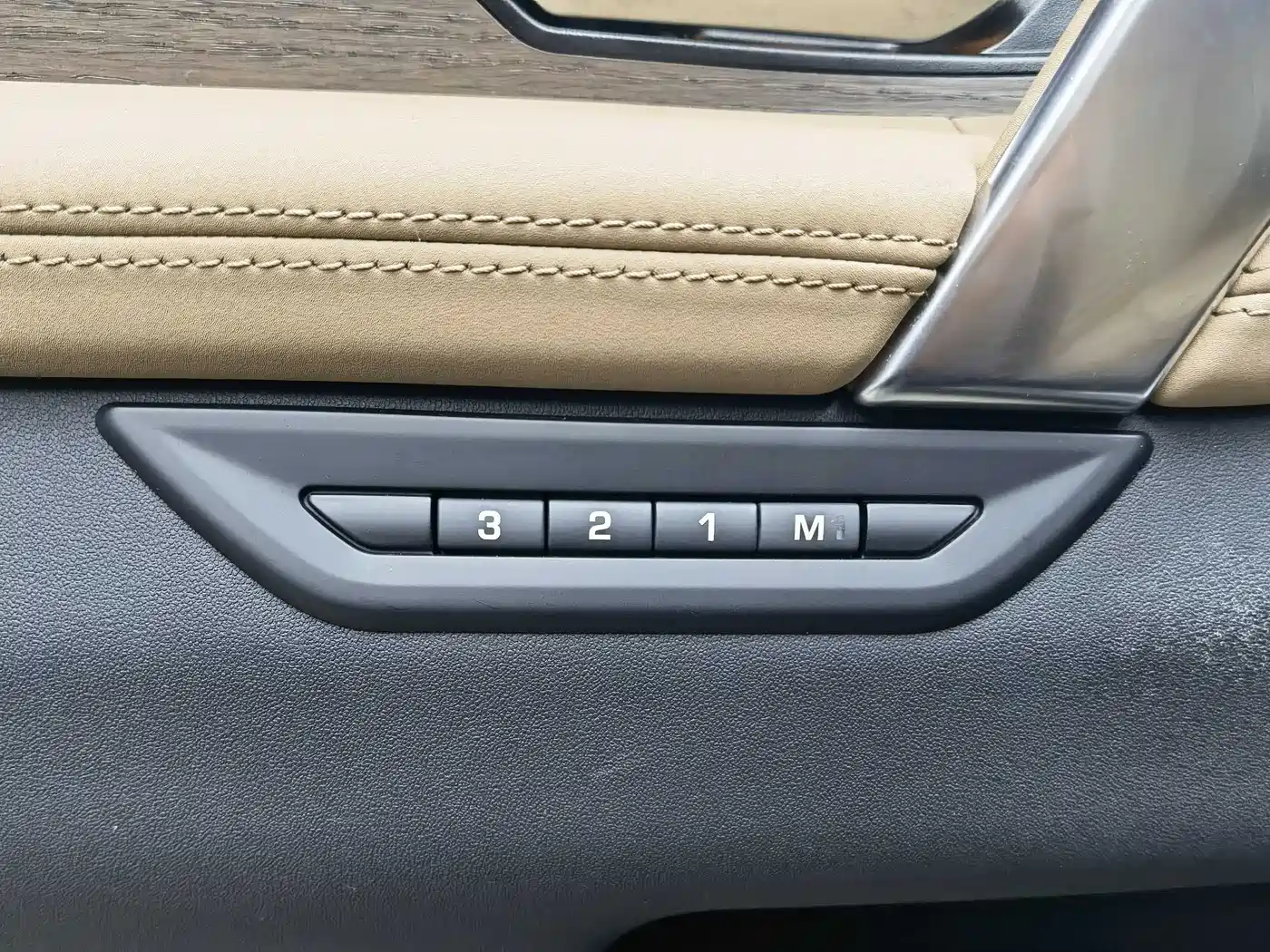 Land Rover Discovery Sport 2024 Performance Technology Edition фото 14