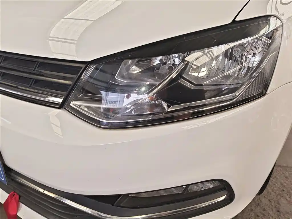 Volkswagen Polo 2016 1.6L Automatic Comfort фото 18