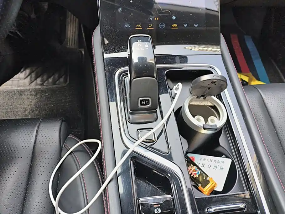 Besturn Bestune T99 2025 2023 2.0T Automatic Premium (6AT)