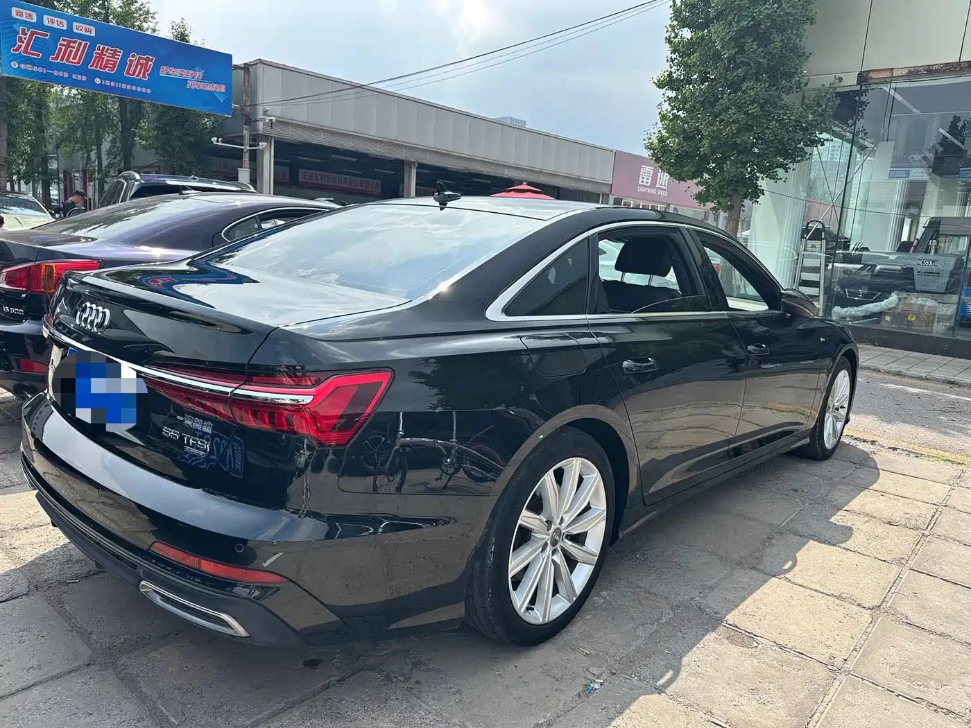 Фото 3 - Audi A6L