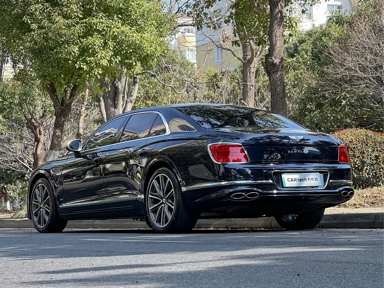 BENTLEY FLYING SPUR PLUG-IN HYBRID