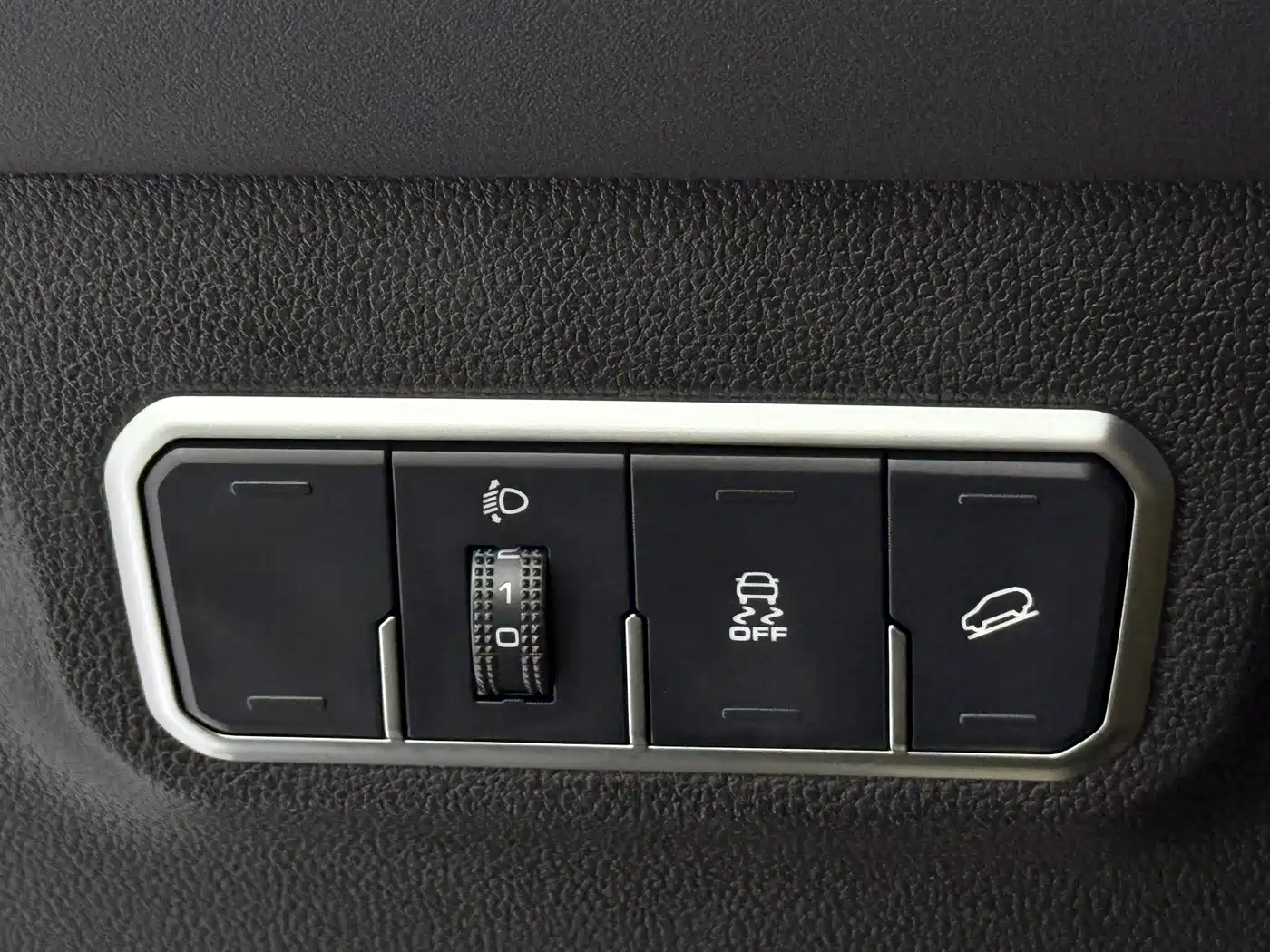 Haval M6 2021 PLUS 1.5T DCT Luxury Smart Connect фото 19