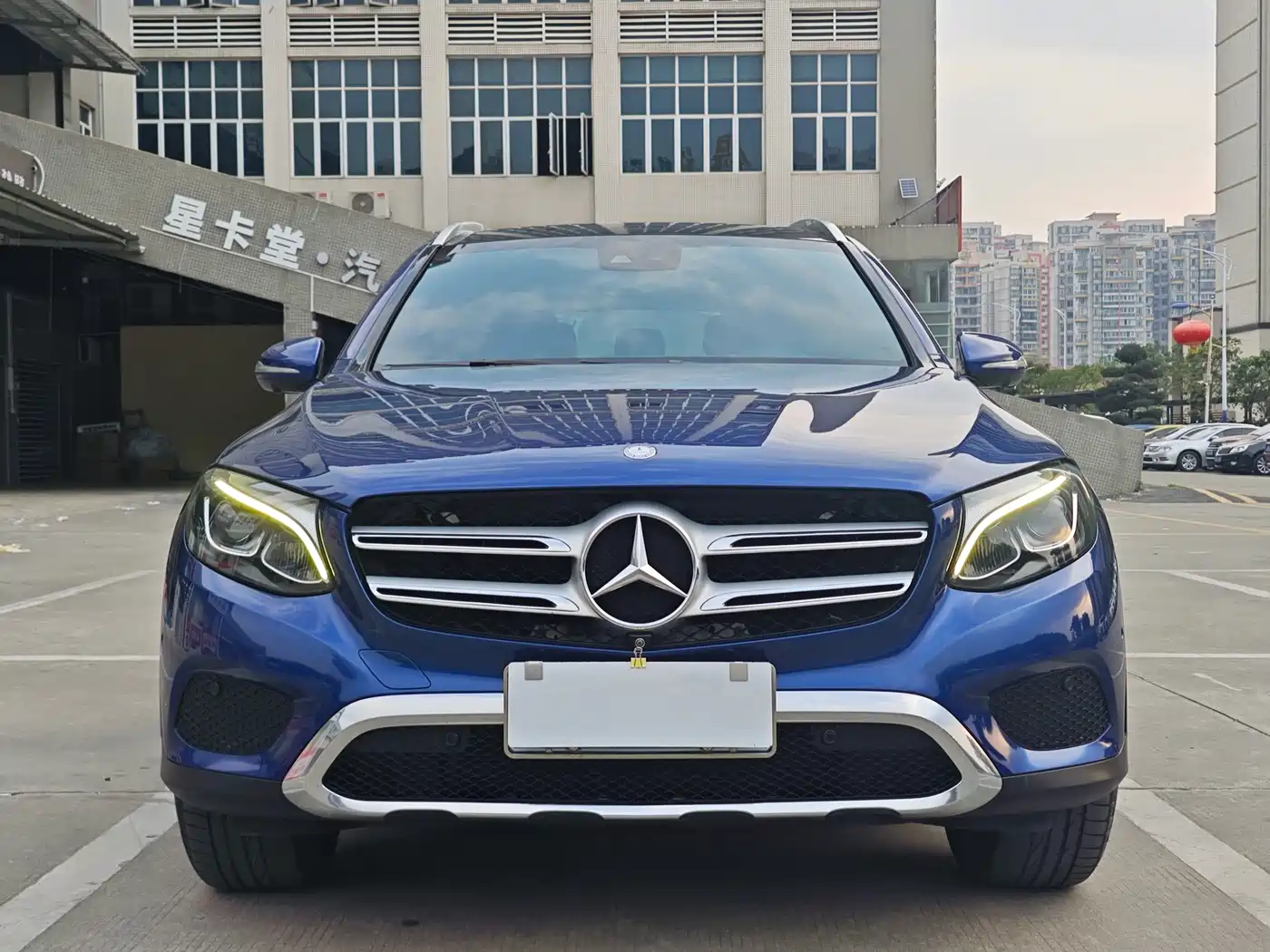 Mercedes-Benz GLC 2016 GLC 260 4MATIC Luxury фото 2