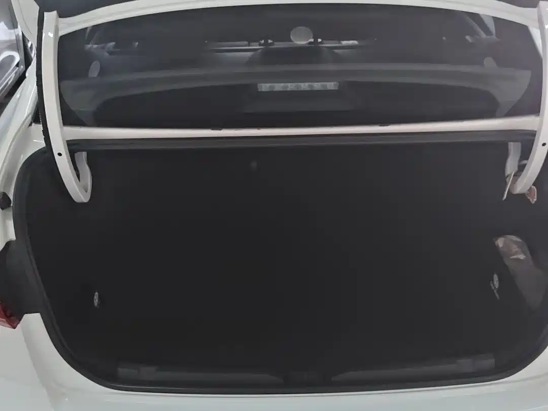 Volkswagen Bora 2025 200TSI DSG Joy Ride Navigation Edition фото 5
