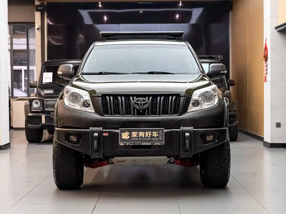Toyota Prado 2010 4.0L Automatic TX-L фото 2