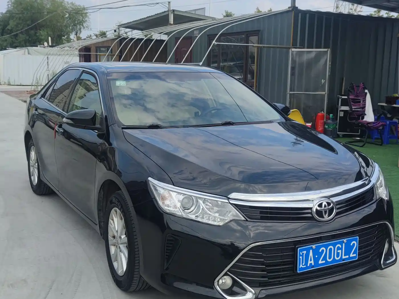 Toyota Camry 2016 2.0E 10th Anniversary Elite Edition фото 3