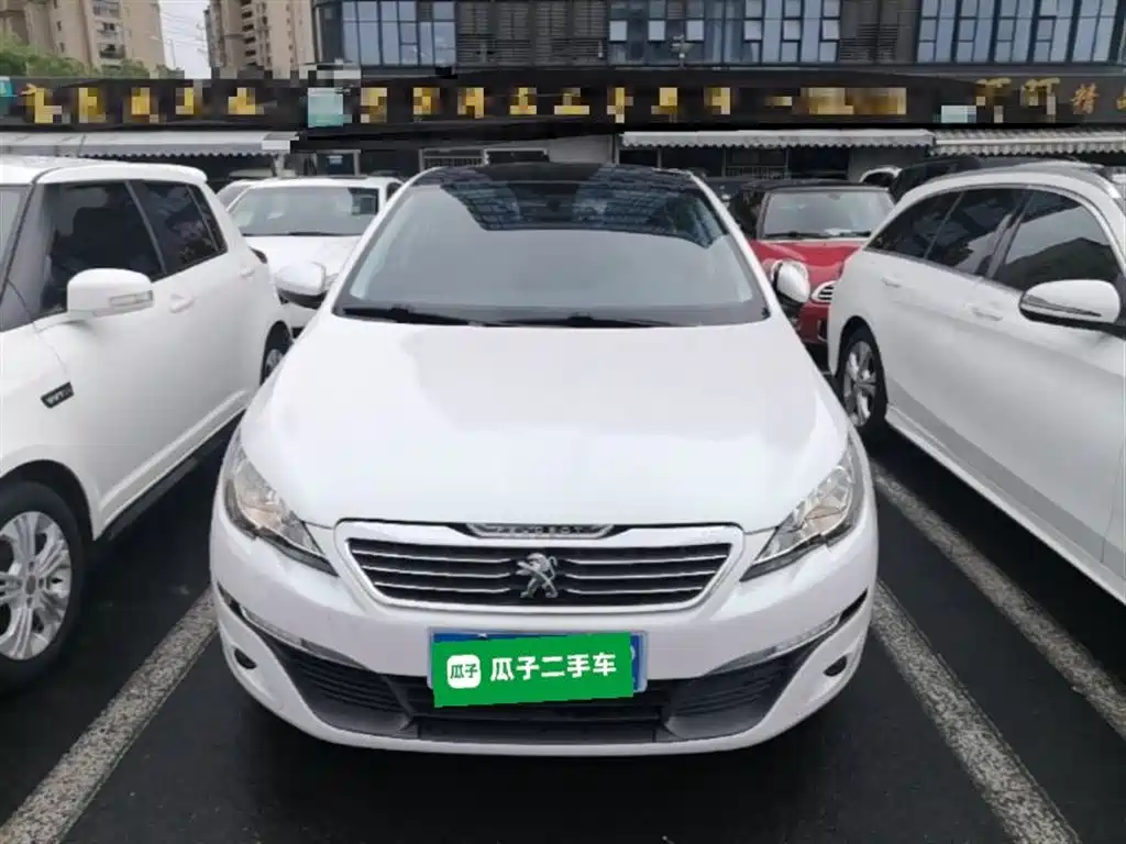 Peugeot 308S 2015 1.2T Auto Dynamic Edition фото 3