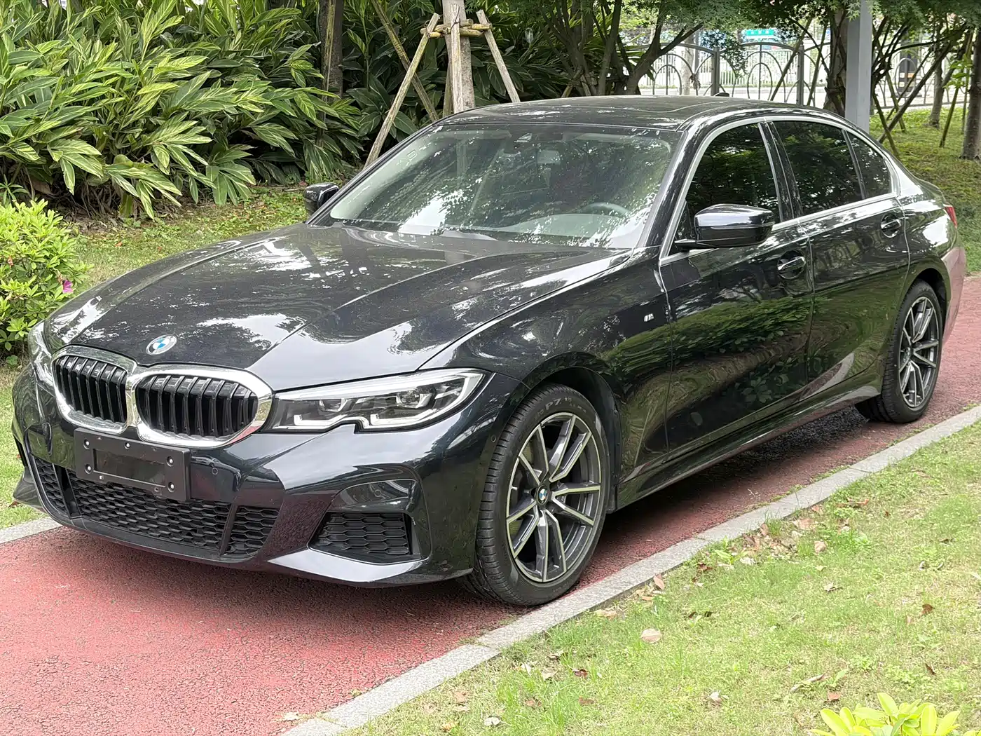 BMW 3-SERIES