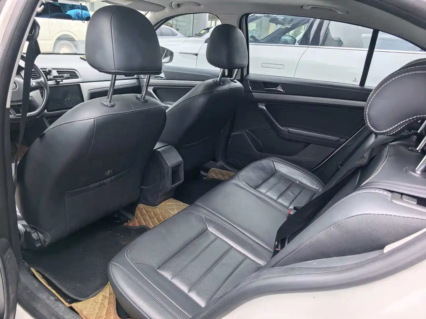 Volkswagen Lavida 2017 230TSI Manual Comfort Edition фото 7