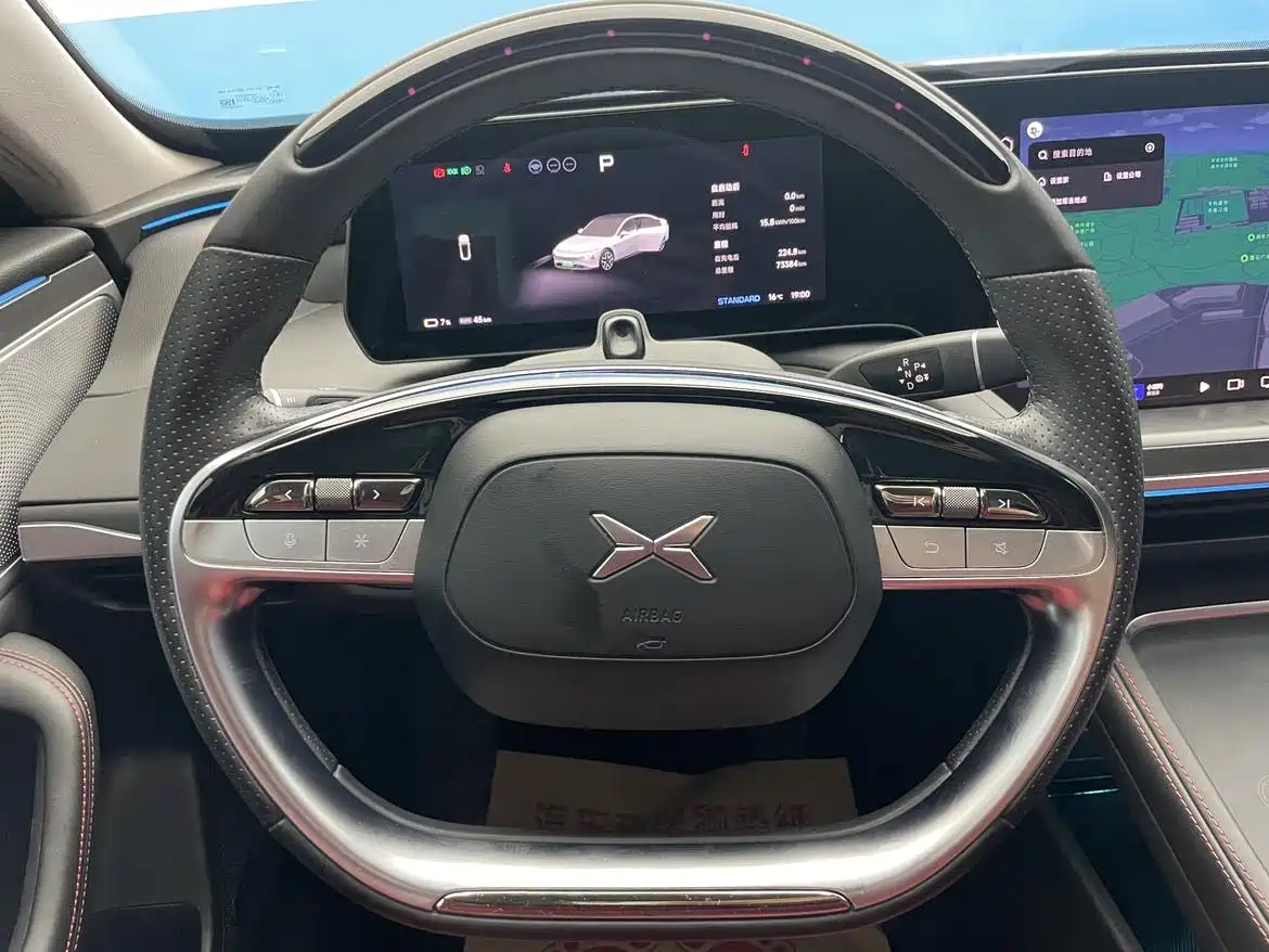 Фото 20 - XPeng P7