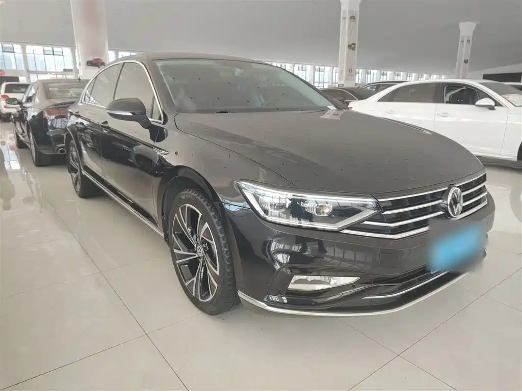 Volkswagen Magotan 2020 330TSI DSG Luxury фото 5