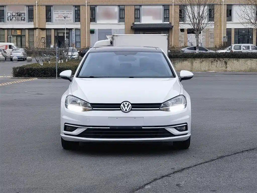 Volkswagen Golf 2018 230TSI Automatic Comfort фото 21