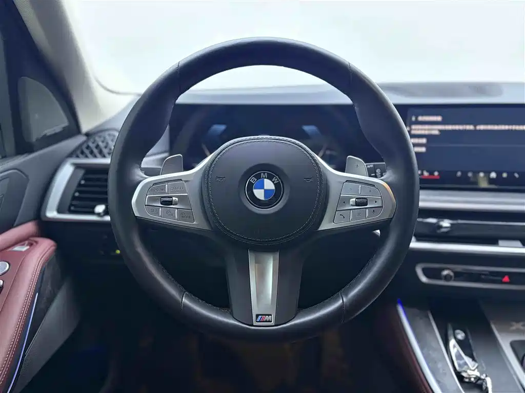 BMW X5 2023 xDrive 30Li M Sport Package фото 24
