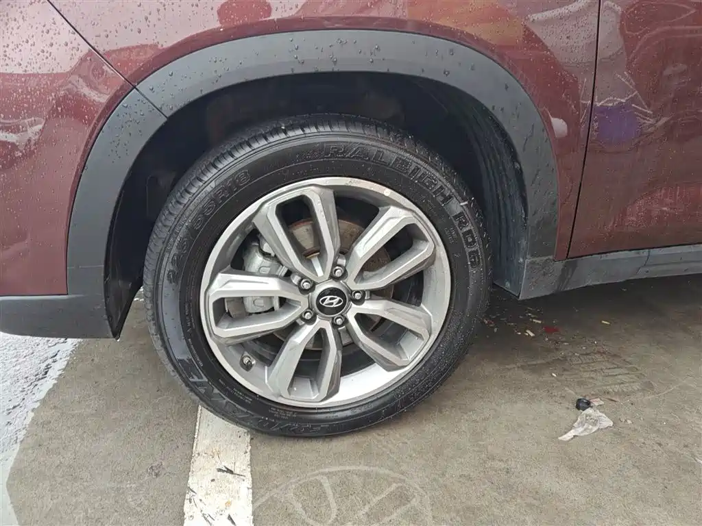 Hyundai Beijing Hyundai ix35 2019 2.0L Automatic 2WD Zhiyong·Enjoy China V фото 24
