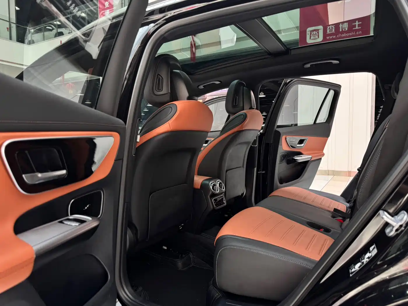Mercedes-Benz GLC 2023 Facelift GLC 300 L 4MATIC Sport 7-Seater фото 5