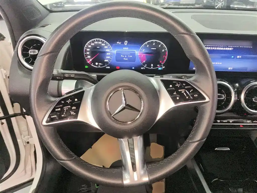 Mercedes-Benz GLB 2024 GLB 200 Dynamic фото 7